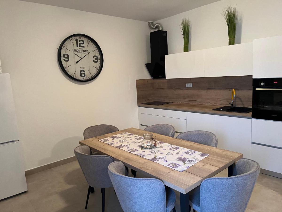 Вилла House Ema Barbat na Rabu Экстерьер фото